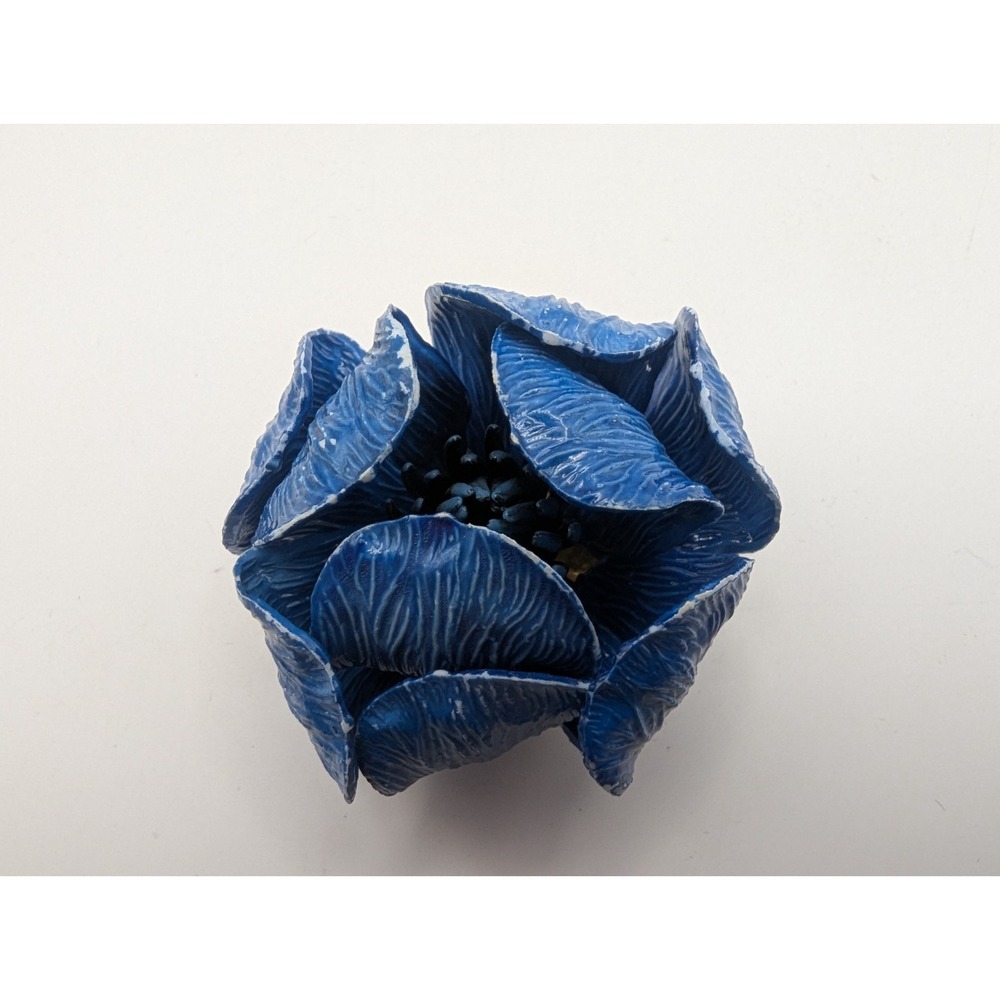 VINTAGE Blue Flower Dimensional Brooch Womens Gold Tone Center Statement 2.25in